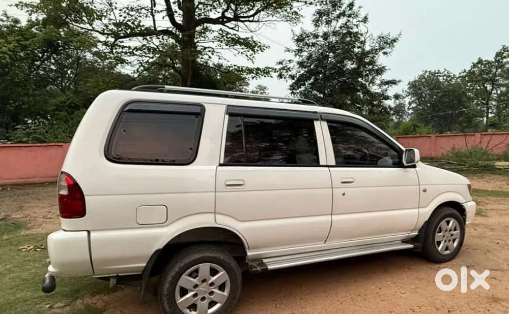 Chevrolet Tavera Neo 2016 Diesel Well Maintained
