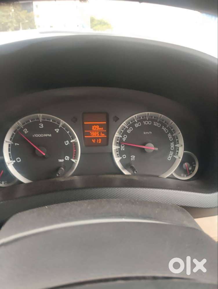 Maruti Suzuki Swift Dzire 2012 (diesel)