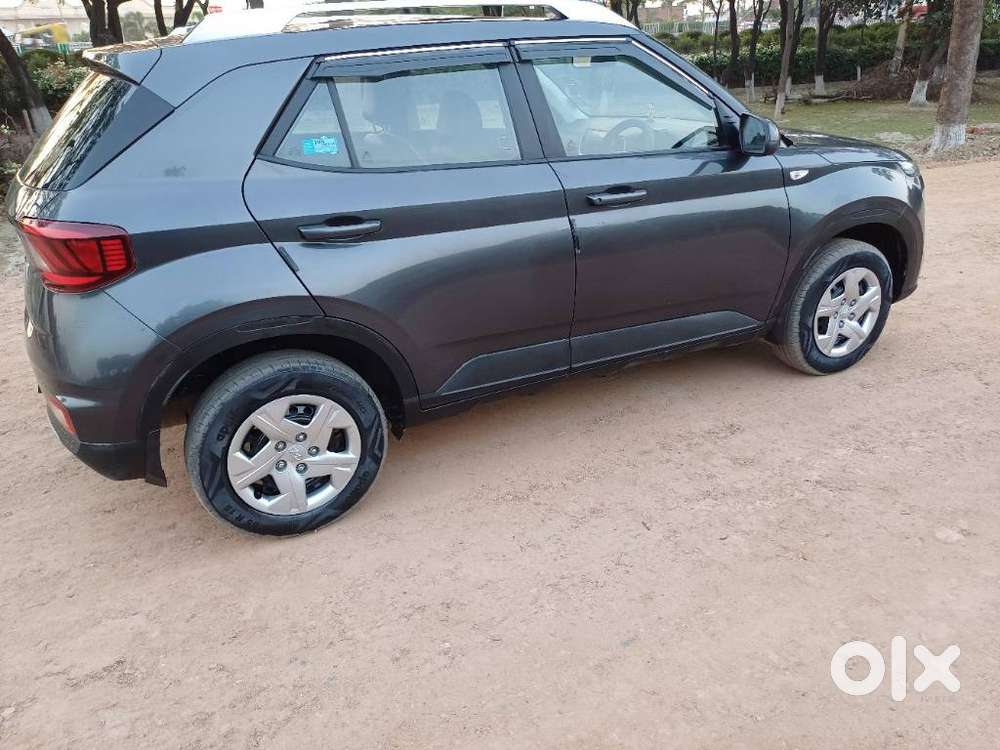 Hyundai Venue E 1.2 Petrol, 2021, Petrol