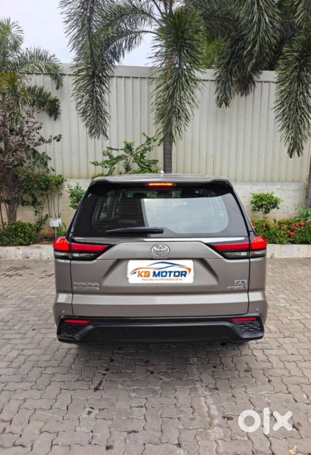 Toyota Innova Hycross 2.0 Zx (o) Hybrid 7 Str, 2024, Petrol