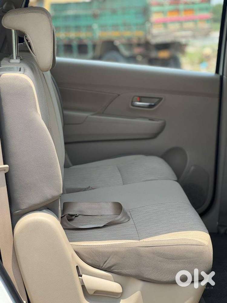 Maruti Suzuki Ertiga 1.5 Zxi Plus Shvs, 2024, Cng & Hybrids