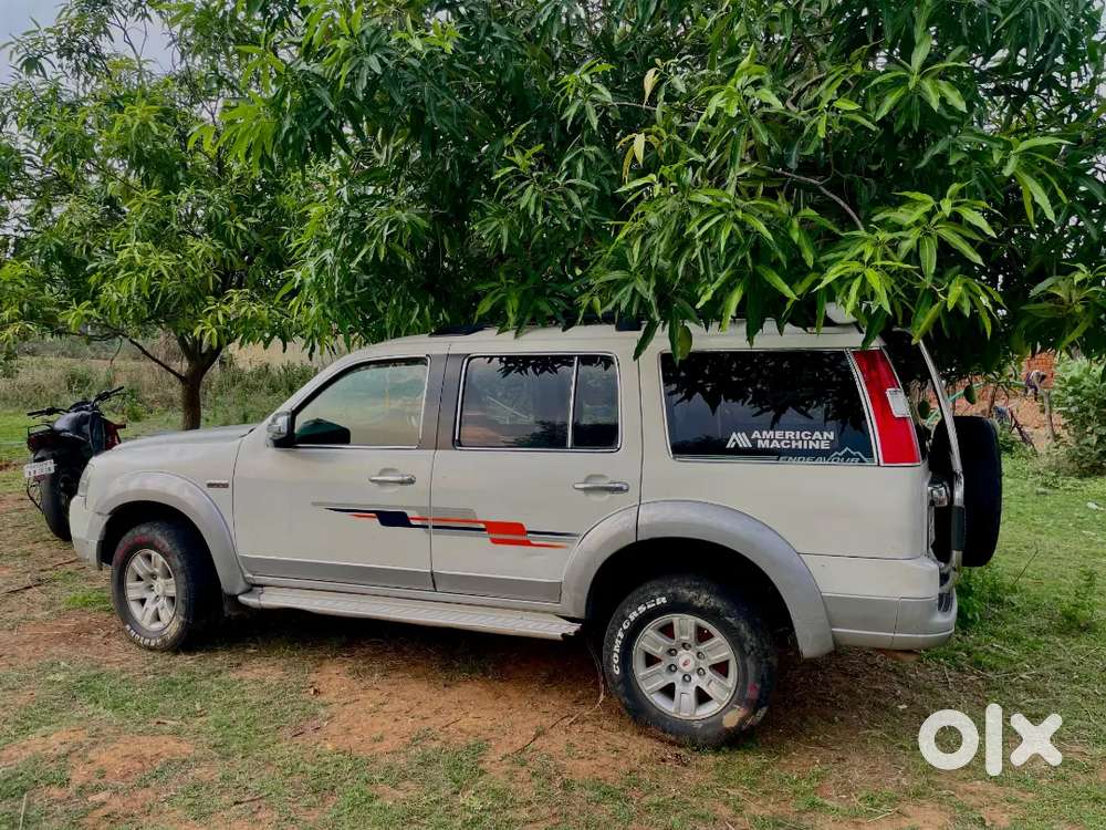 Ford Endeavour 2008