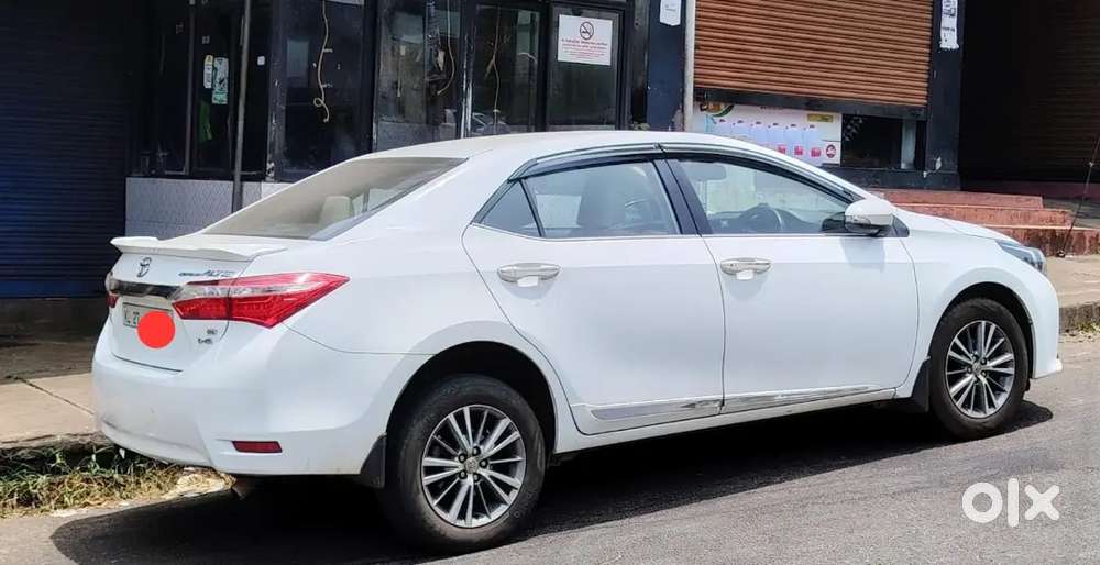 Toyota Corolla Altis 2015