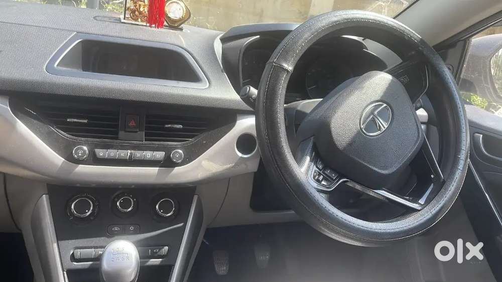 Tata Nexon 2018 Petrol Manual