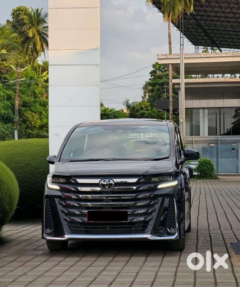 Toyota Vellfire Vip – Executive Lounge, 2025, Petrol