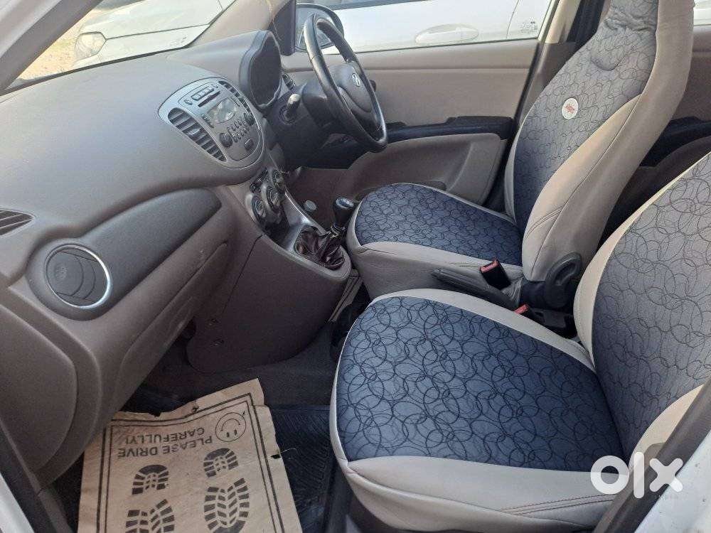 Hyundai I10 Sportz, 2012, Petrol