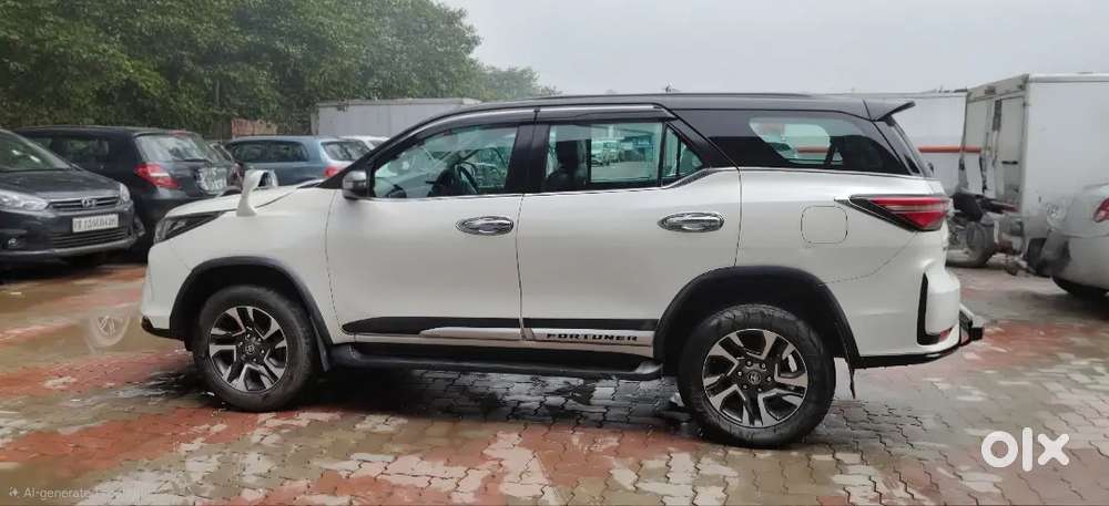 Toyota Fortuner Legender 2021
