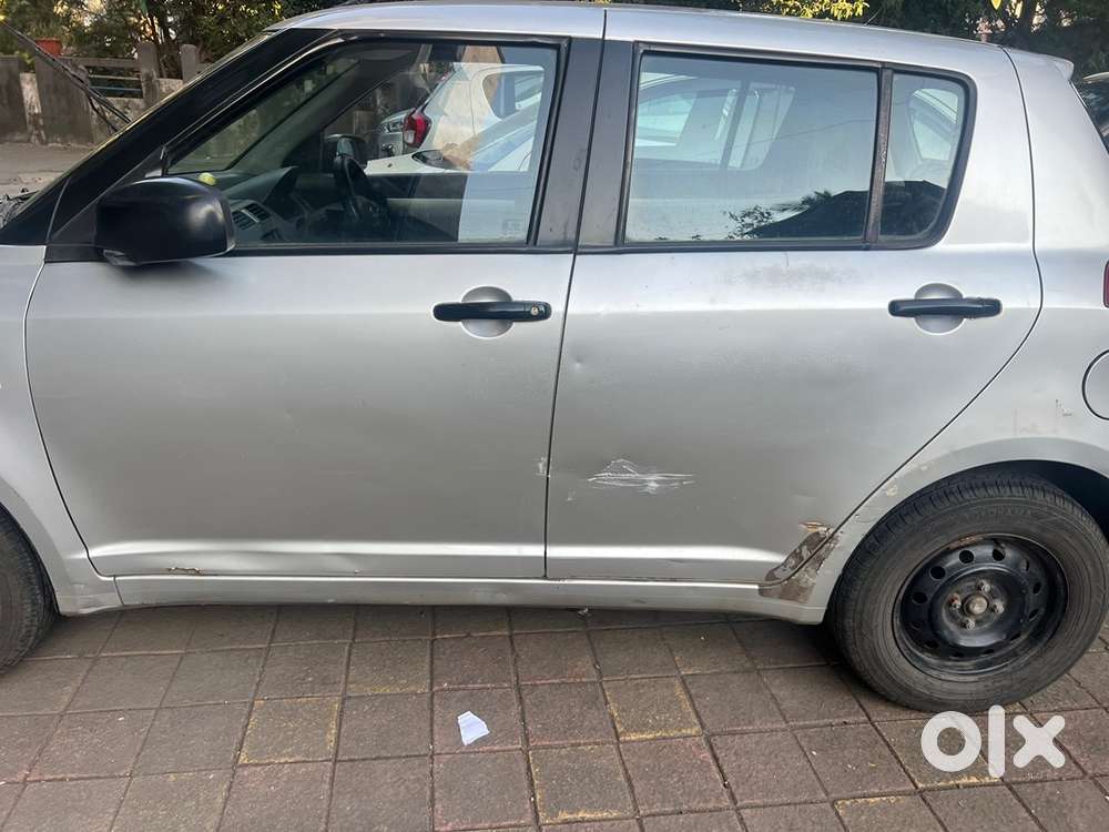 Swift 1.3 Zxi Maruti Petrol 2010