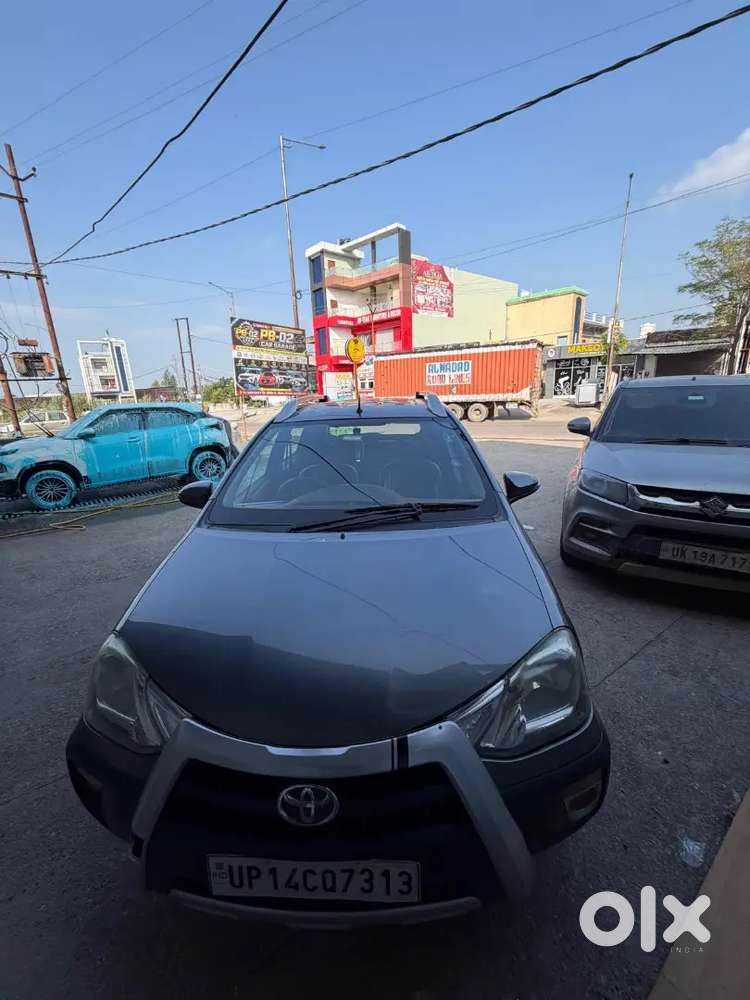 Toyota Etios Cross 2015 Diesel 135000 Km Driven