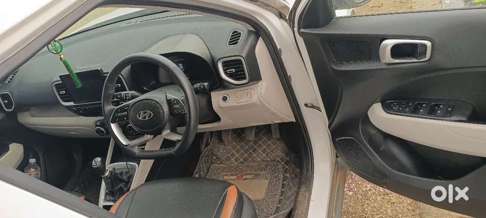 Hyundai Venue 2022 Petrol 36000 Km Driven