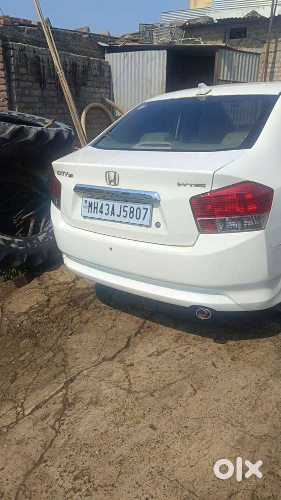 Well Maintained Honda City 2011 (i-vtec) – Petrol – Only 80,000 Km!