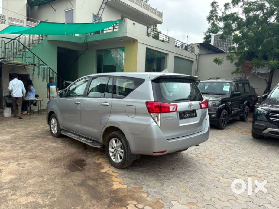 Toyota Innova Crysta 2.8 Gx At, 2017, Diesel