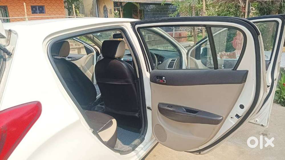 Hyundai I20 2012 Petrol Well Maintained