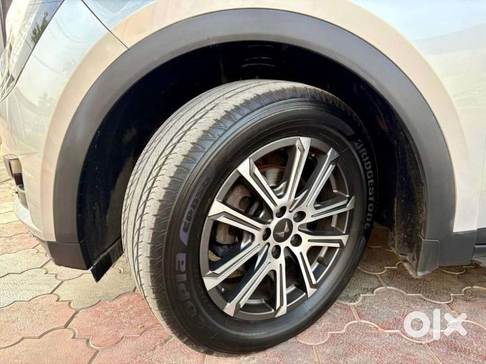 Mahindra Xuv700 2.2 Ax 7 Diesel At Luxury Pack Str Awd, 2023, Diesel