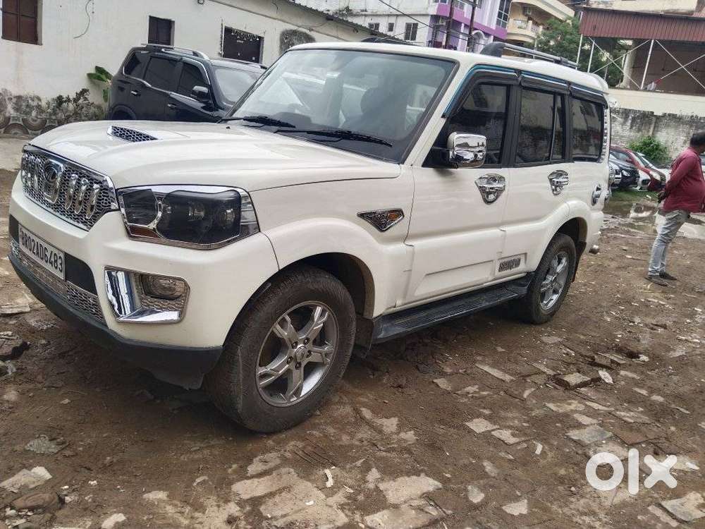 Mahindra Scorpio S10, 2016, Diesel
