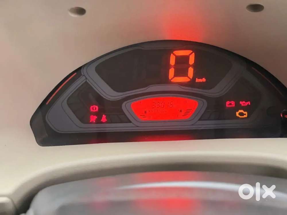 Eeco 5 Seat A/c Cng Petrol Taxi