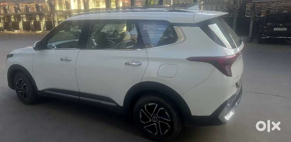 Kia Carens 2022 Petrol 25000 Km Driven