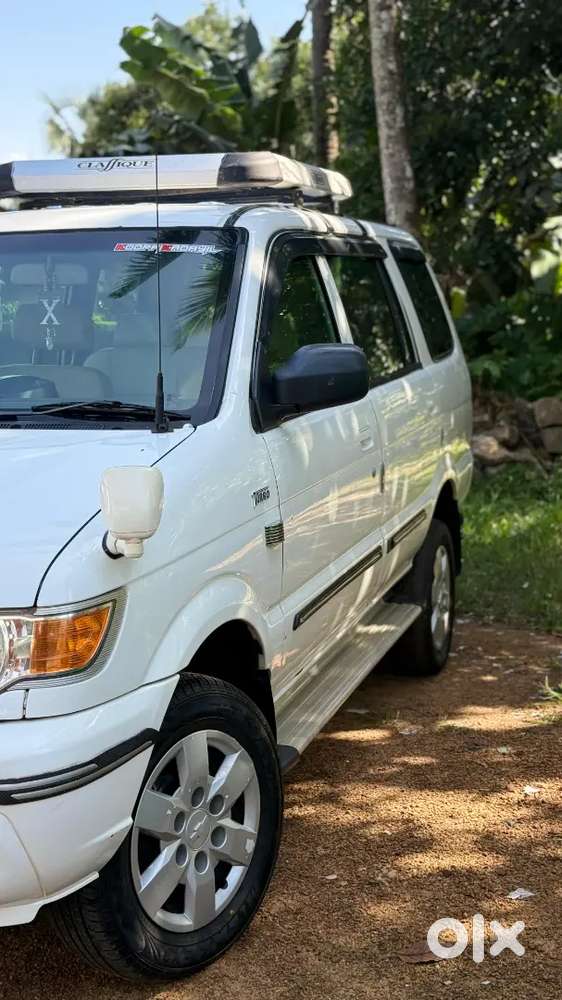 Chevrolet Tavera Neo 2013