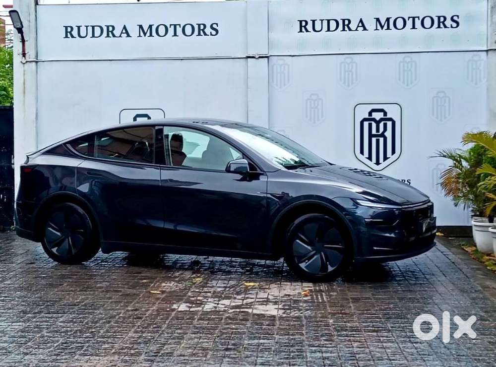 Tesla Model Y Rear-wheel Drive (rwd), 2026, Electric