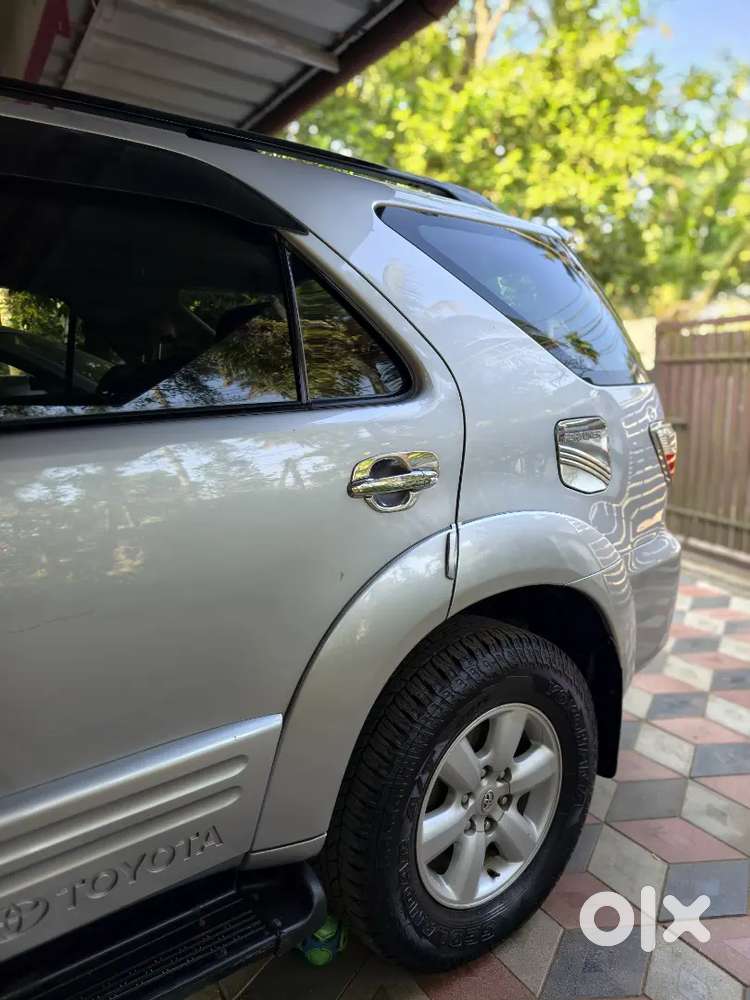 Toyota Fortuner 2011 Diesel Well Maintained