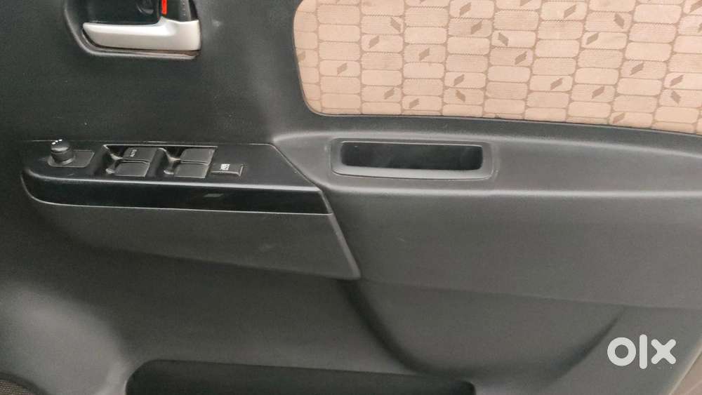 Maruti Suzuki Wagon R 1.0 Vxi, 2017, Petrol