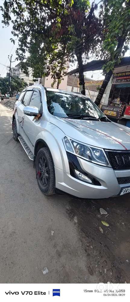 Mahindra Xuv 500 W10 Top Model