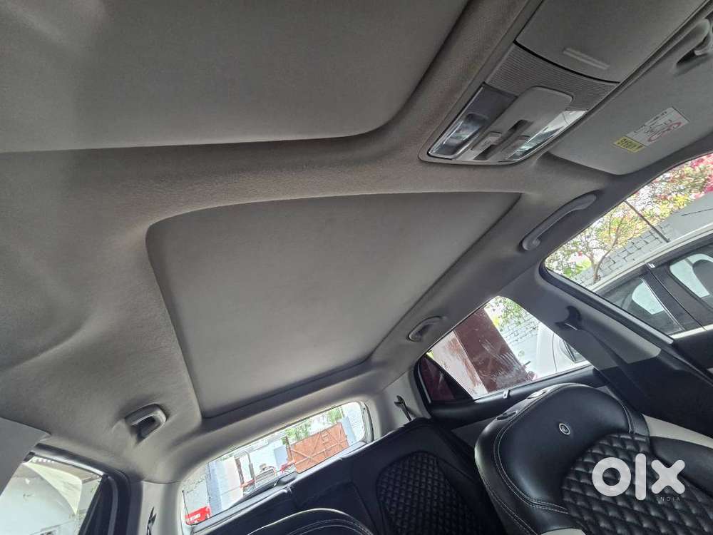 Excellent Condition , Non Accident , 18 Inch Vossen Allows