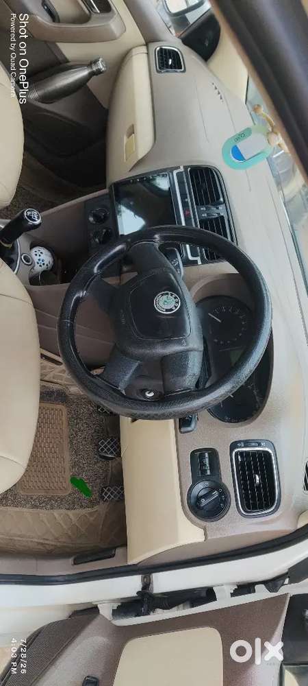 Skoda Rapid Elegance 2012