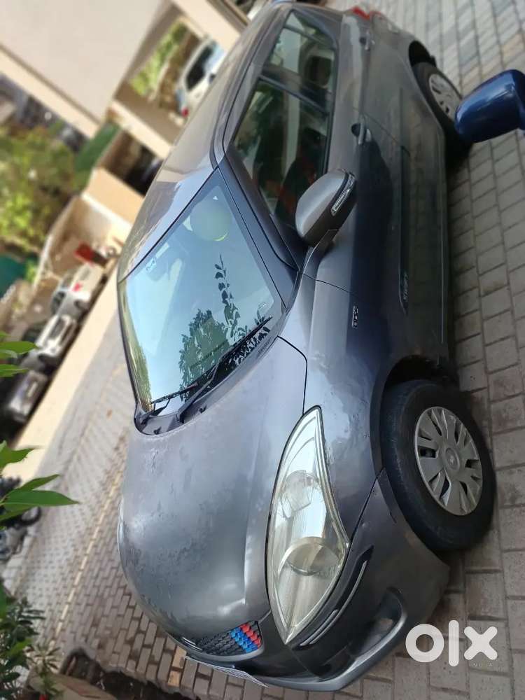 Maruti Suzuki Swift 2013 Diesel 90000 Km Driven