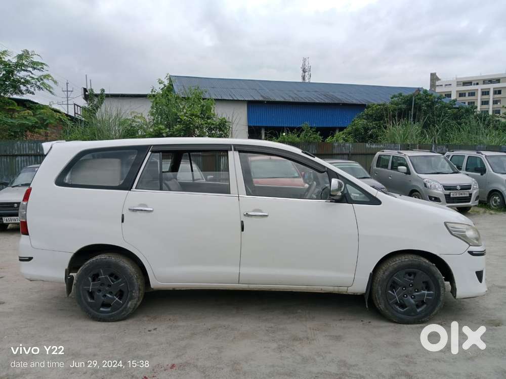 Toyota Innova 2.5 E 7 Str, 2011, Diesel