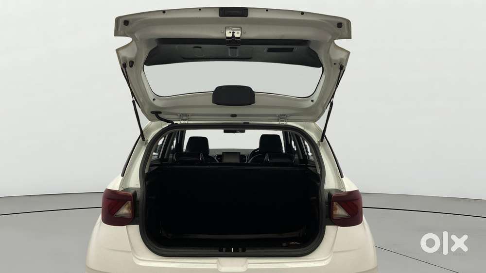 Hyundai Venue 1.2 S Plus, 2022, Petrol