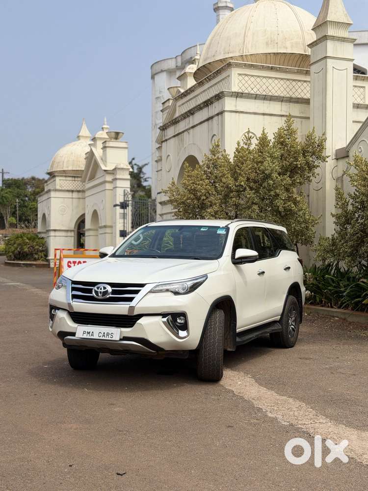 Toyota Fortuner [2021-ongoing] 2.8 2wd Diesel Mt, 2020, Diesel