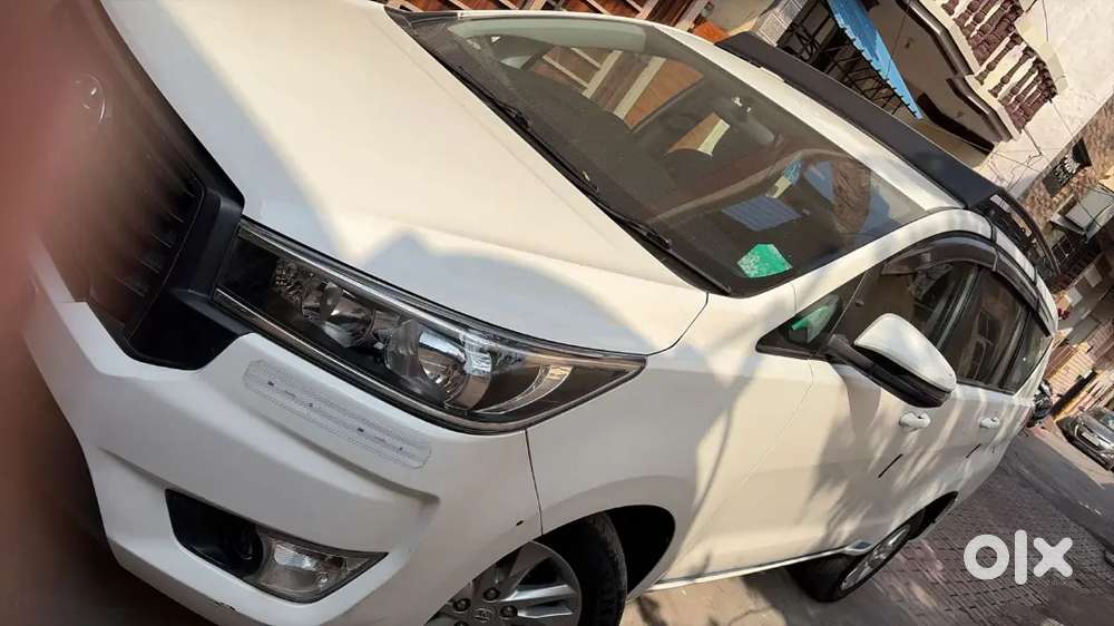 Toyota Innova Crysta 2023 Diesel 175000 Km Driven