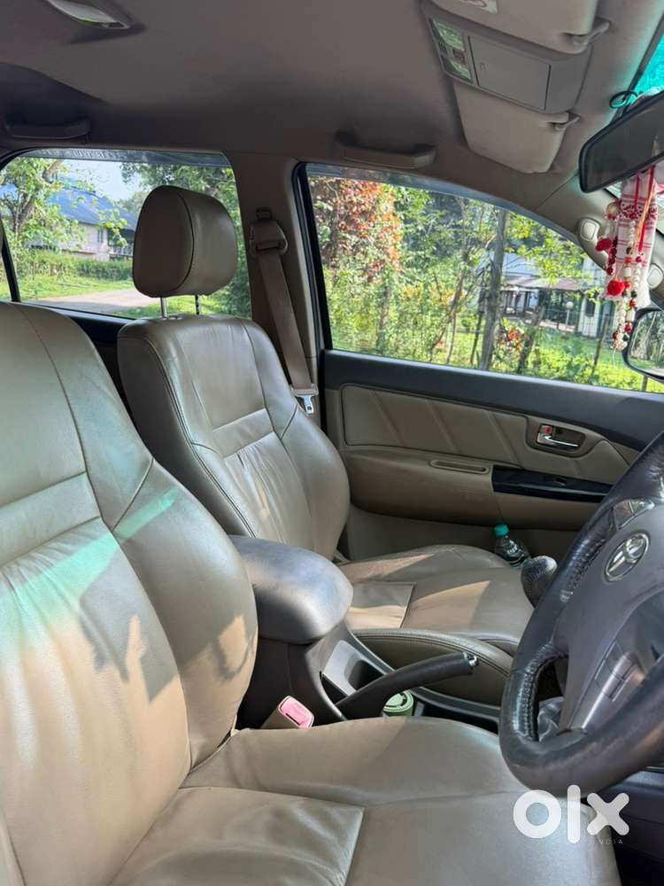 Toyota Fortuner Diesel 2012