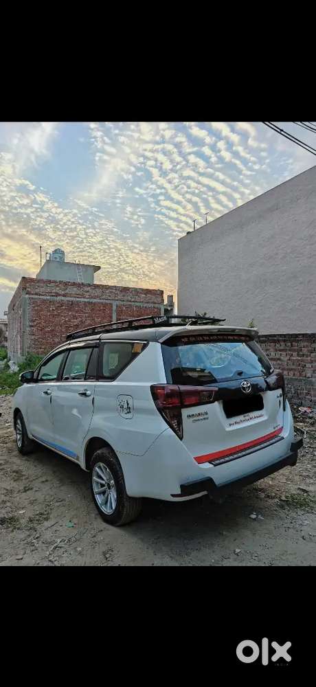 Toyota Innova Crysta 2023