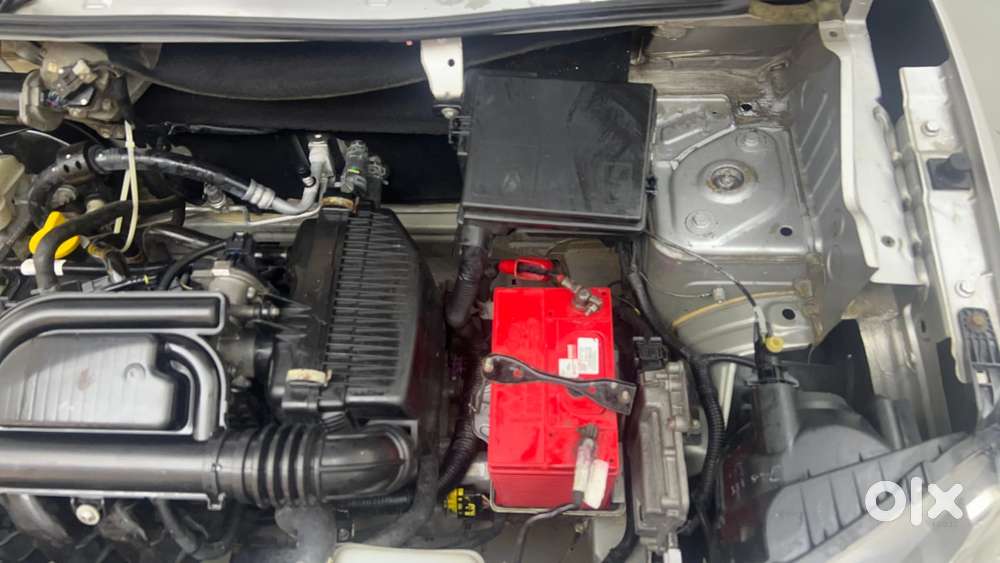 Renault Kwid 2019-ongoing 1.0 Rxt Amt (o), 2017, Petrol