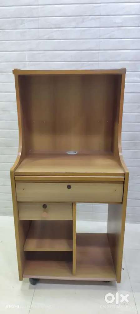 Computer table - Other Household Items - 1824660277