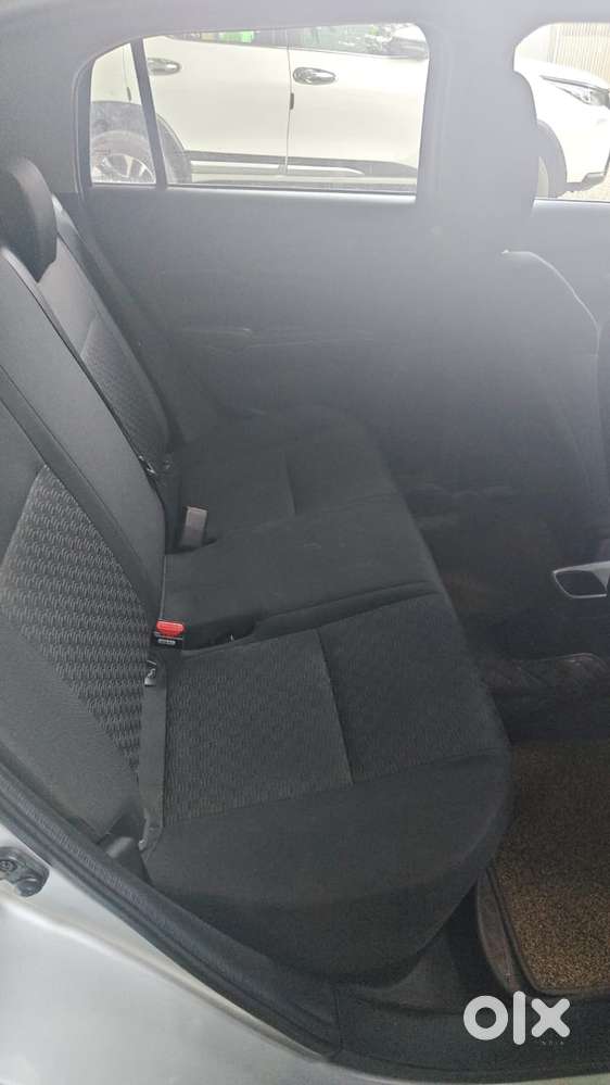 Maruti Suzuki Swift Lxi Optional-o, 2025, Petrol