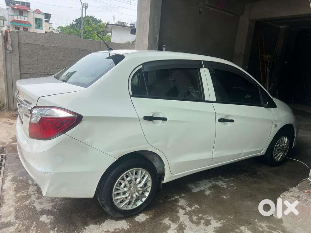 Honda Amaze 2017 Diesel Well Maintained