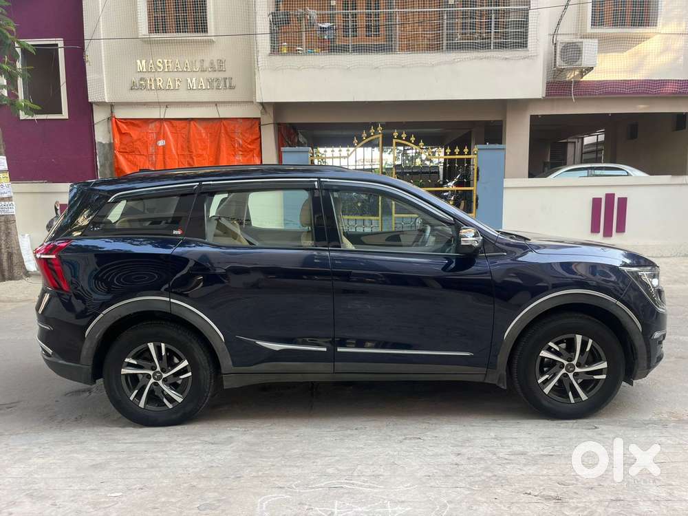 Mahindra Xuv700 2.0 Ax 5 Petrol Mt 7 Str, 2022, Petrol