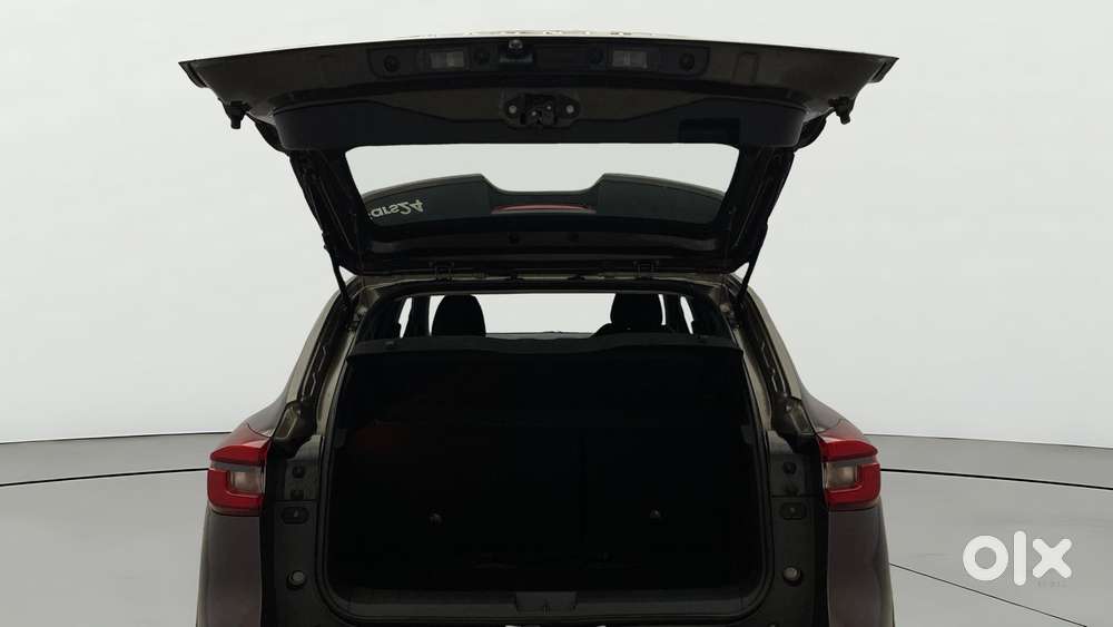 Nissan Magnite Xv Turbo, 2023, Petrol