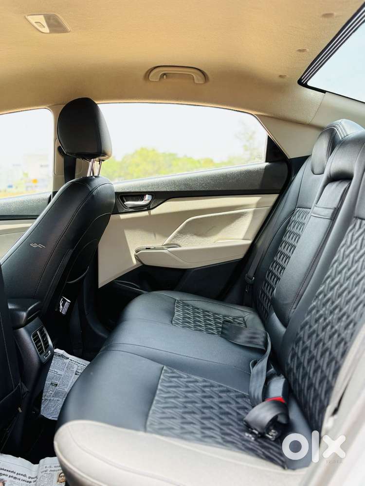 Hyundai Verna 1.5 Sx Petrol Mt, 2019, Petrol