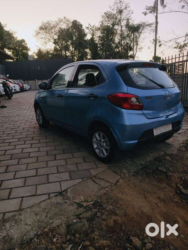 Tata Tiago, 2016, Petrol