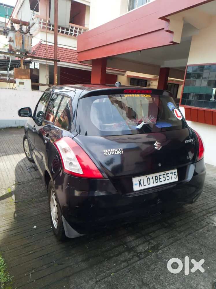 Maruti Suzuki Swift Diesel - 2012  Kl-01  Black