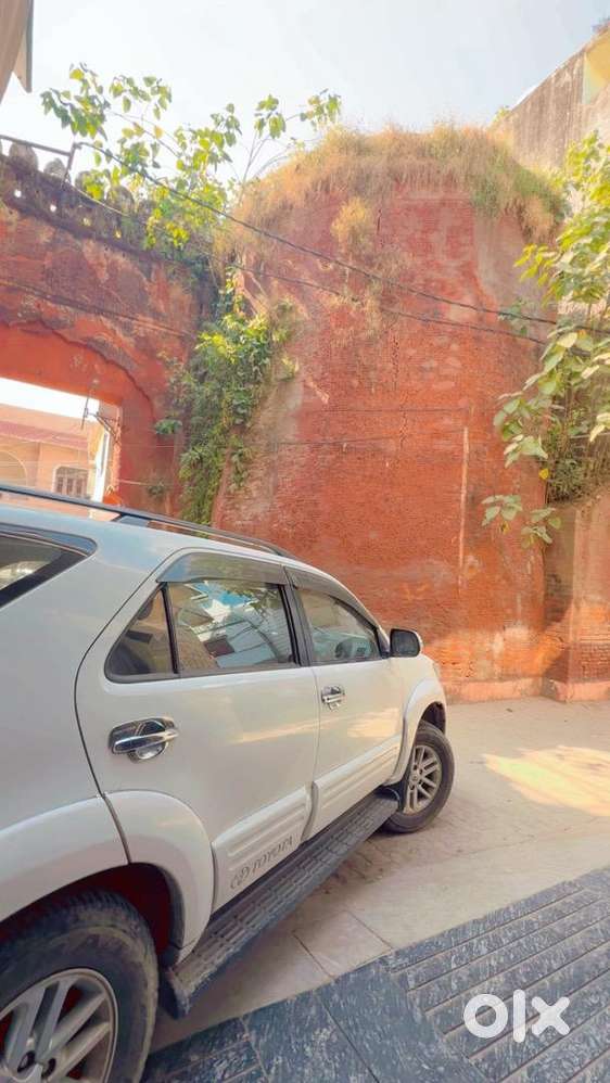 Toyota Fortuner Diesel Car 2015 Brand New Condition