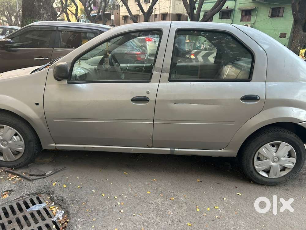 Mahindra Logan Petrol 2008