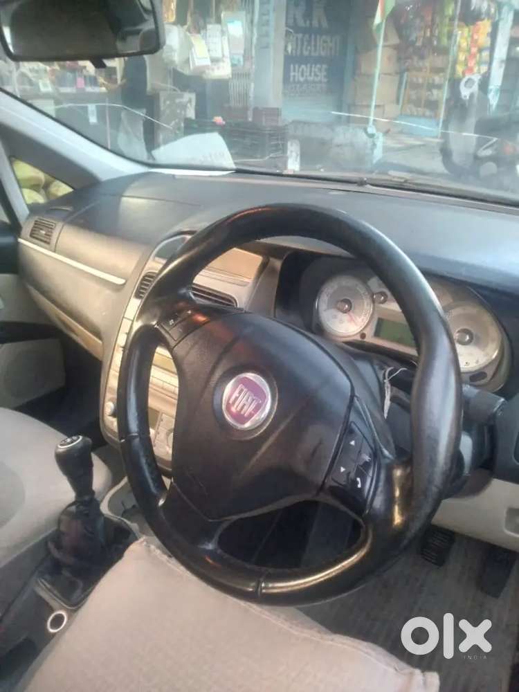 Fiat Linea 2010 Diesel 110 Km Drive