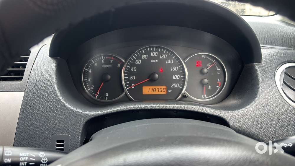 Maruti Suzuki Swift 2011 Petrol Well Maintained