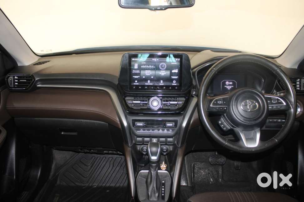 Toyota Urban Cruiser Hyryder 1.5 V Hybrid, 2023, Petrol