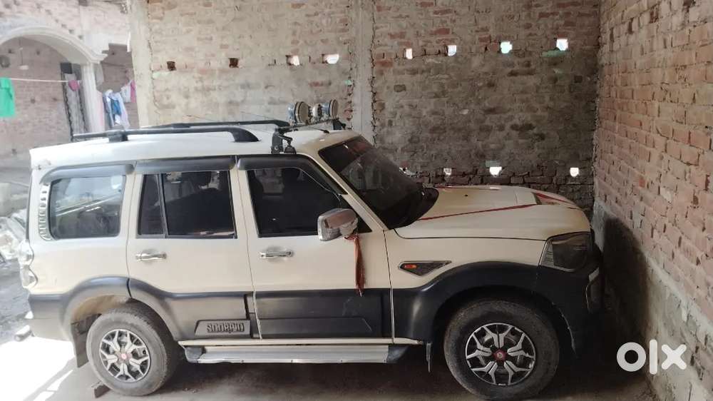 Mahindra Scorpio 2016 Diesel 111000 Km Driven